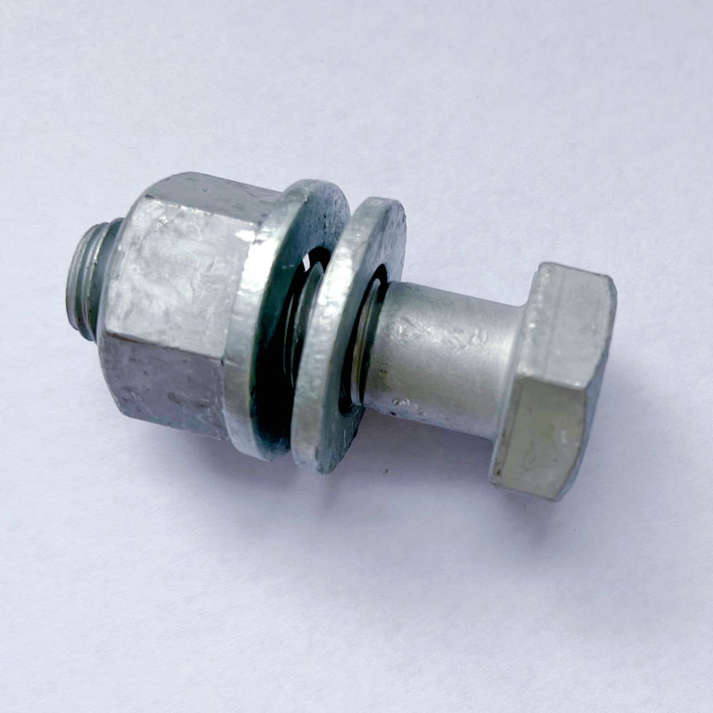 Kako okoljski dejavniki vplivajo na vijake iz nerjavečega jekla?